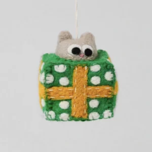 Wrap Hanging Decoration - Ronald Cat Gift Box Front View